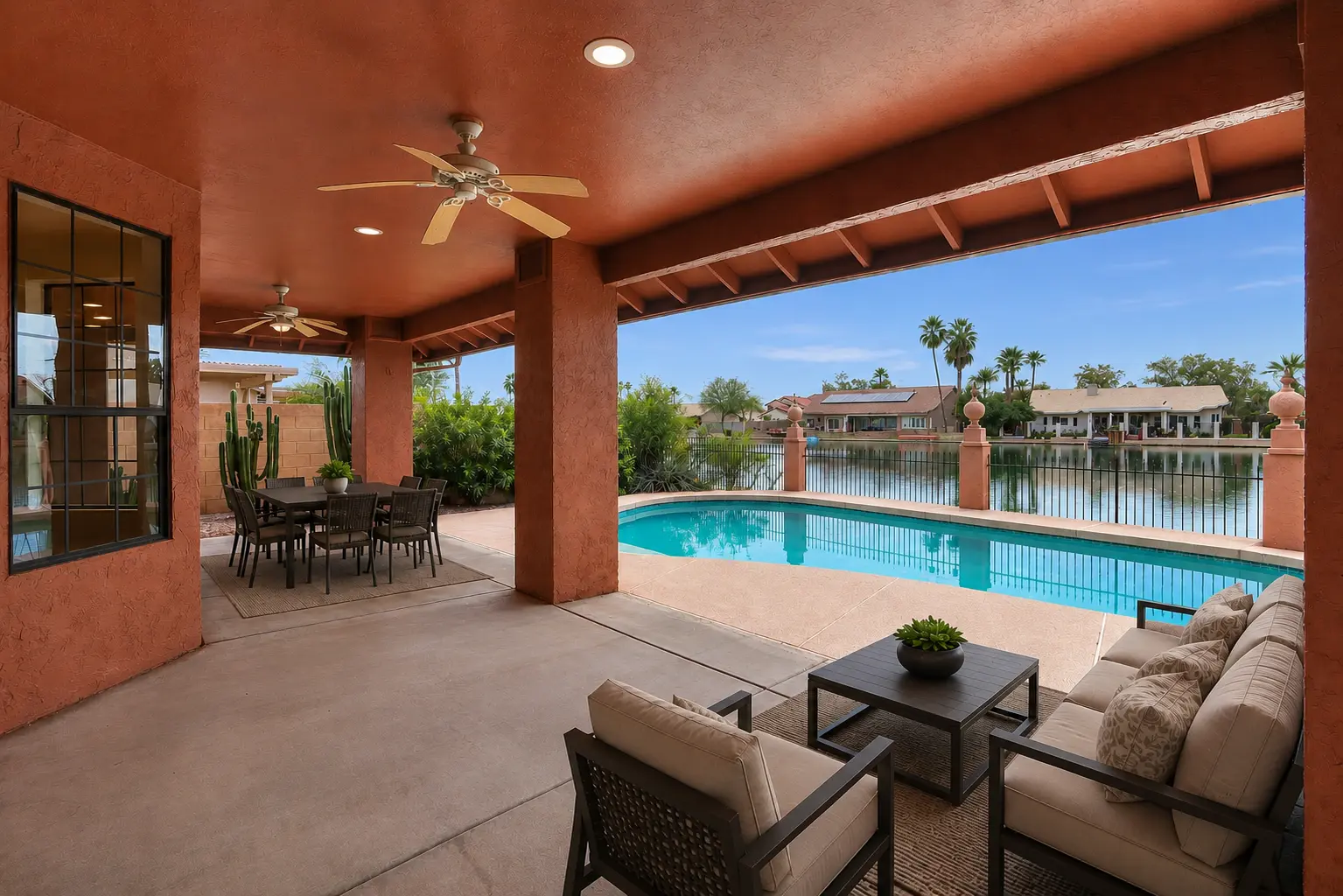 Lakeside Vista Villa — Covered Patio & Lake View