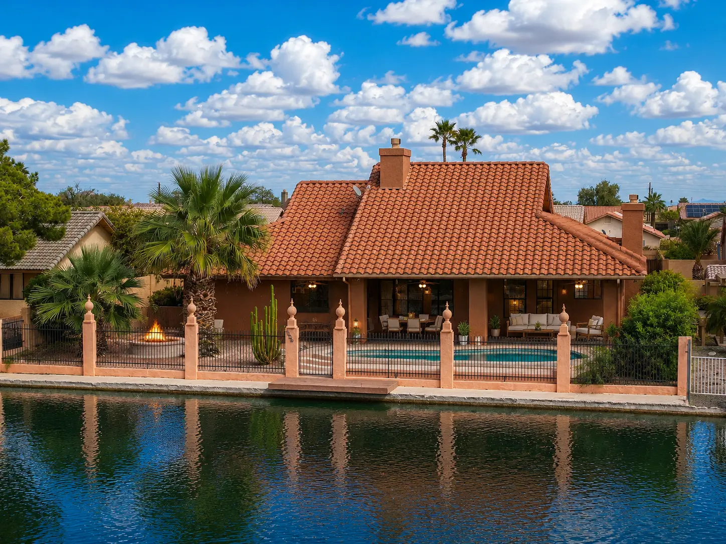 Lakeside Vista Villa — Lakefront Exterior